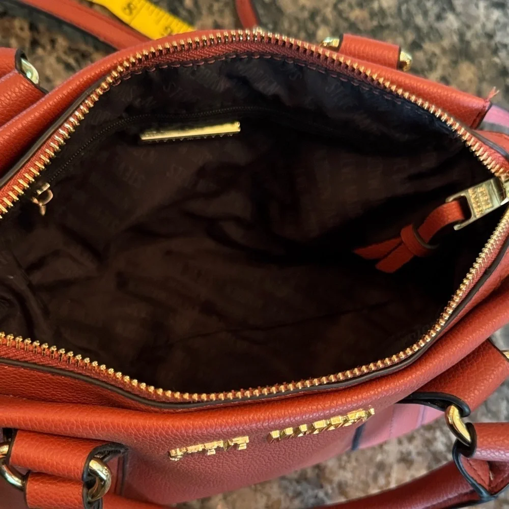 Steve Madden Satchel Bag with crossbody EUC